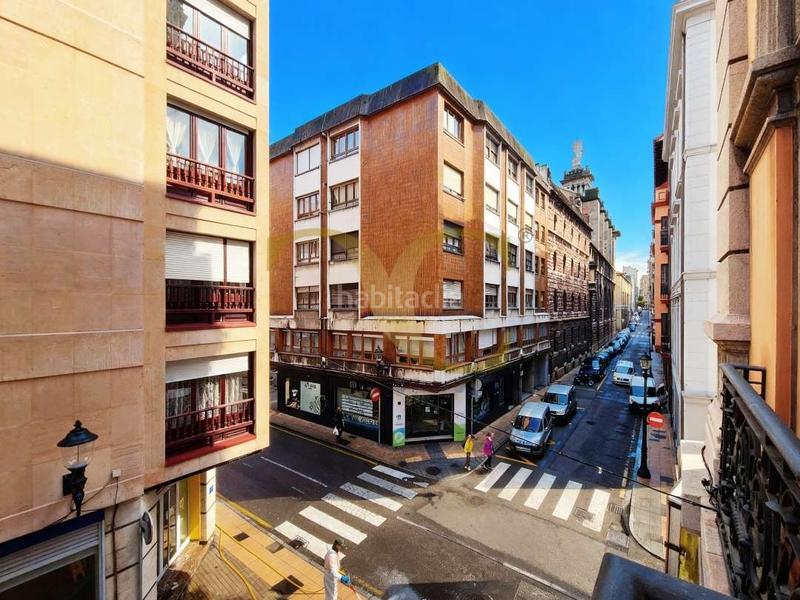Foto f8ec2296-190a-40fe-8b5f-6efea03c3308. Appartement mit heizung in Centro Gijón