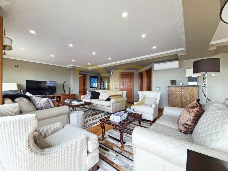 Foto 0db95625-452c-4180-8de7-be16bfa2825f. Pis amb calefacció aparcament a Centro Gijón