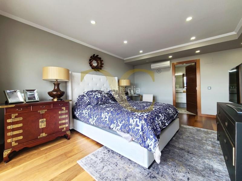 Foto 783c82f7-dc68-454f-9ba7-fb887b1fd8dd. Pis amb calefacció aparcament a Centro Gijón