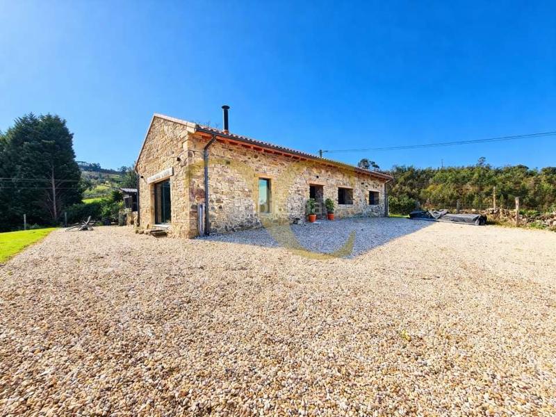 Foto 9a9c34f7-da8d-47bd-87f1-3473ba3f7b49. Casa con riscaldamento parcheggio in Quintes - Arroes Villaviciosa