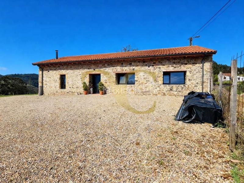 Foto cbee0e16-bd3f-4d51-9f72-58c929ddb01e. Casa con riscaldamento parcheggio in Quintes - Arroes Villaviciosa