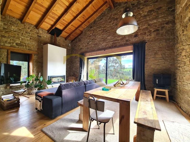 Foto ed27bf63-fd79-473f-b74c-3c2cec049298. Casa con riscaldamento parcheggio in Quintes - Arroes Villaviciosa