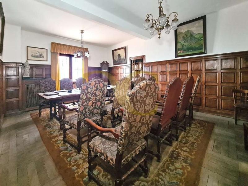 Foto 106a4a4c-7d02-4613-be6a-21a0a1693f04. Appartement avec chauffage dans Parque San Francisco - Uría Oviedo