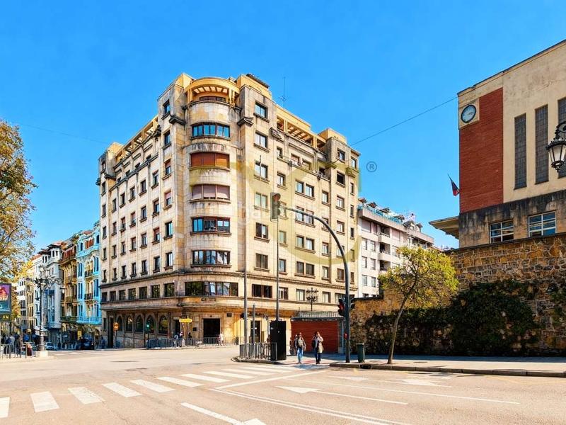 Foto 4ca5d475-dc68-4c3a-b9a6-c9796fe7bbf8. Appartement avec chauffage dans Parque San Francisco - Uría Oviedo