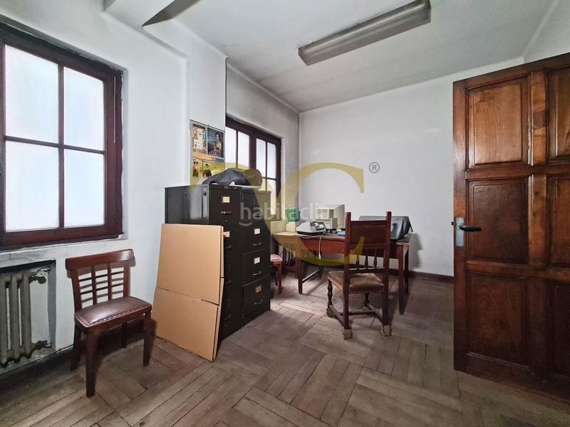 Foto cbc8b5b7-c999-49f9-84e8-cb353e6da04e. Appartement avec chauffage dans Parque San Francisco - Uría Oviedo