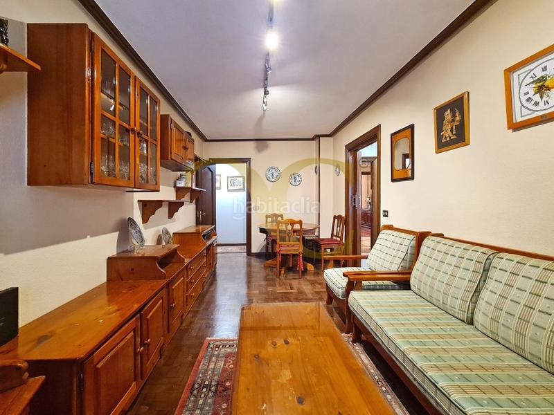 Foto 250ca5c2-54fb-4828-b4a2-8dfe5154a5aa. Etagenwohnung mit heizung in Centro Gijón