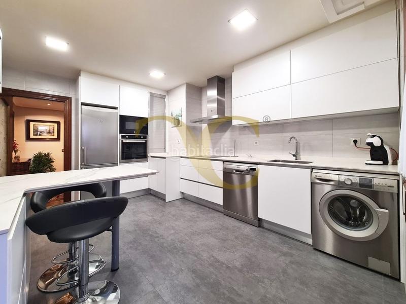 Foto 2e625935-2643-4291-86e2-ee2b9d6c7c08. Etagenwohnung mit heizung in Centro Gijón