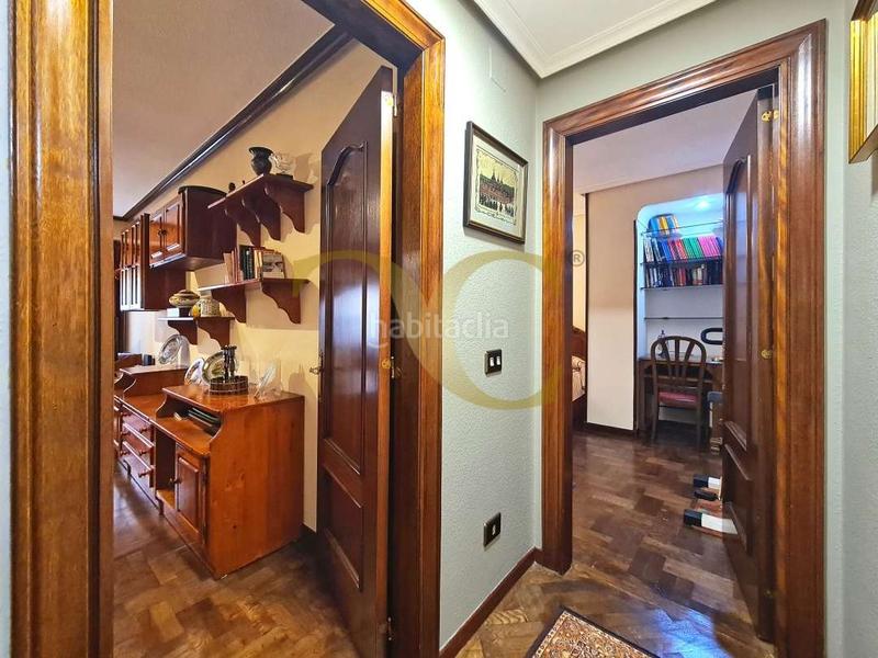 Foto 3382d0dc-a863-430f-96df-9b9ae6104c75. Etagenwohnung mit heizung in Centro Gijón