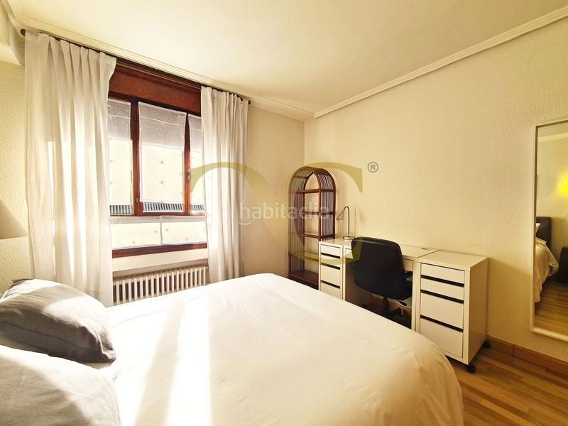 Foto 9c808985-ae2a-4ee1-ab29-0410f49fb909. Rent flat with heating in Parque San Francisco - Uría Oviedo