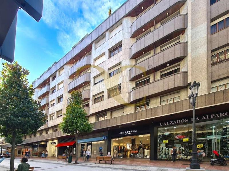 Foto f9a1e76c-b47d-42e8-8b6c-f1657de6eeae. Rent flat with heating in Parque San Francisco - Uría Oviedo