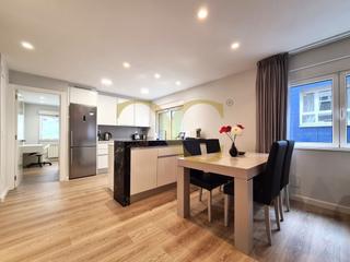 Piso  Calle calderón de la barca. Piso en pleno corazón del barrio de el coto.