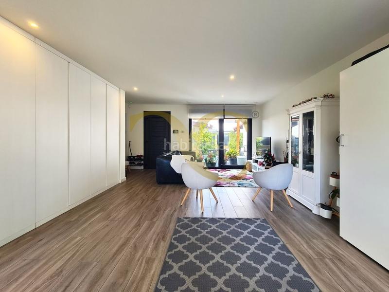 Foto 75fe3b09-2ea5-4a57-8984-d61a5c7b64ec. Semi detached house with heating in Noreña