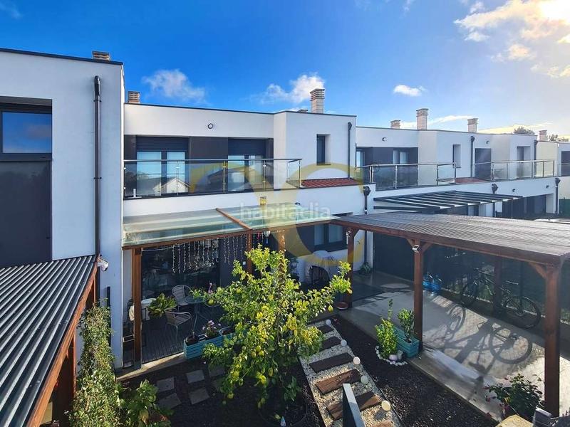 Foto bd1f9a7c-2d19-4040-8e9a-d6ac2cc4708e. Semi detached house with heating in Noreña