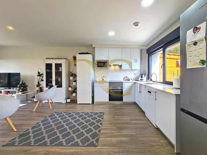 Foto c150b319-0477-4535-9c63-5e8b99944538. Semi detached house with heating in Noreña