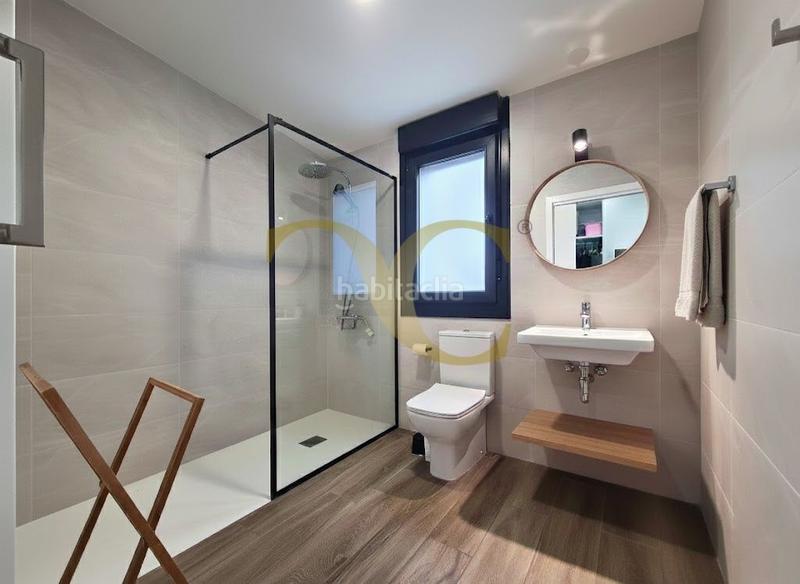 Foto c30a7ecb-a90f-4ab7-903b-1aa90b5d4d60. Semi detached house with heating in Noreña