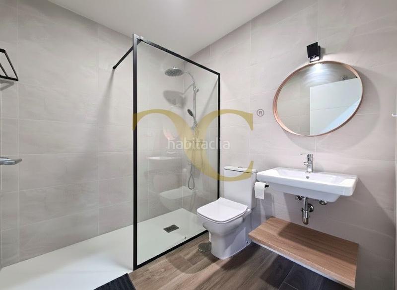 Foto f6ac7dc3-f540-4f10-b384-f64f139480af. Semi detached house with heating in Noreña