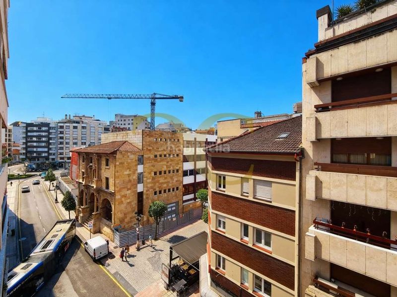 Foto f74c92f7-0ebb-45b6-ad7f-a1661f99aa49. Pis amb calefacció a Salesas - Foncalada - Campoamor Oviedo