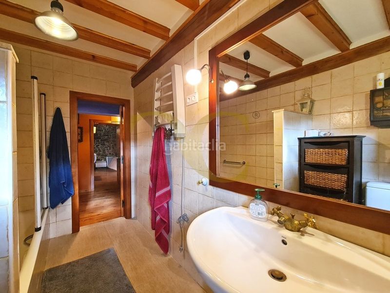 Foto 04f016be-f3bb-4204-9653-dbb6a2f5d5b9. Xalet amb aparcament a Valdés