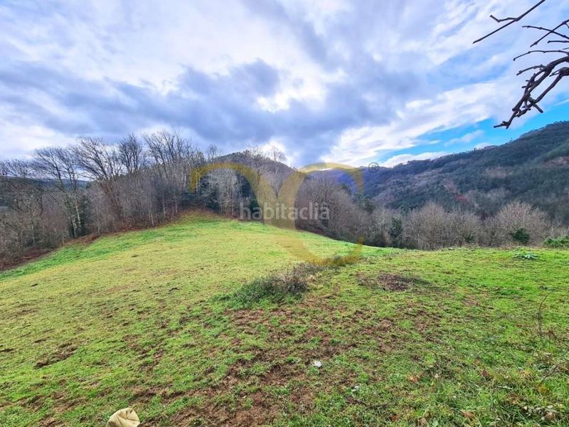 Foto 0612771e-d4a0-4866-ab85-4c3216578727. Xalet amb aparcament a Valdés