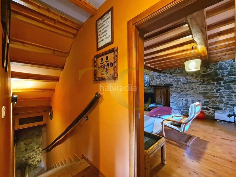 Foto 218f58eb-246c-4644-9e1b-8856f7b50970. Xalet amb aparcament a Valdés