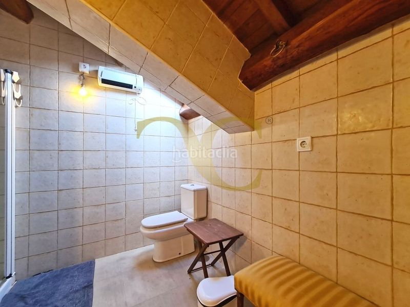 Foto 36681373-da4d-495e-a090-425cd9f2a24e. Xalet amb aparcament a Valdés