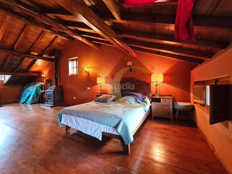 Foto 513cc2e1-abf7-4a0d-85ab-9f4fddc896f5. Xalet amb aparcament a Valdés