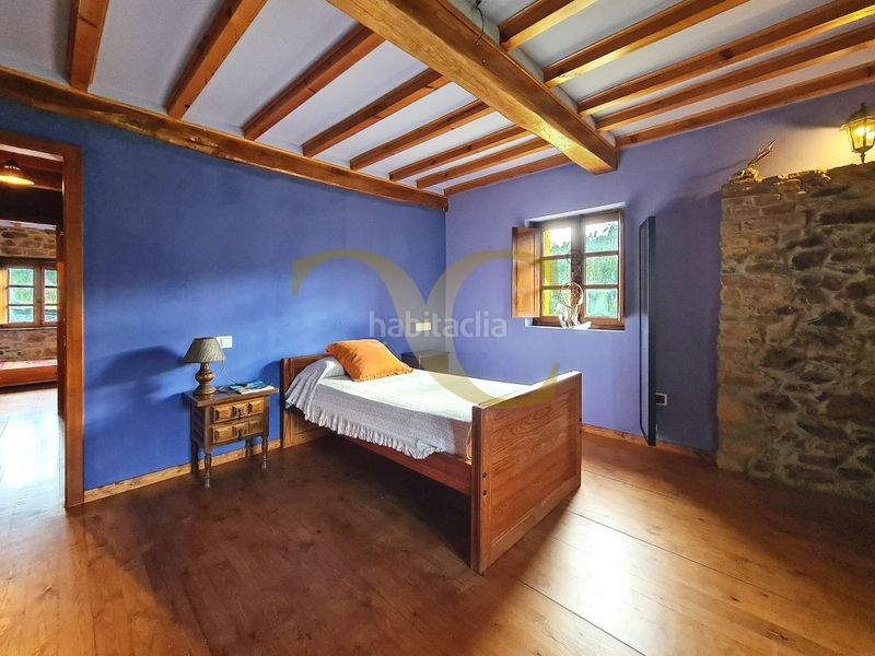 Foto 53f2ef86-4e41-439e-a067-71a101a9b97c. Xalet amb aparcament a Valdés