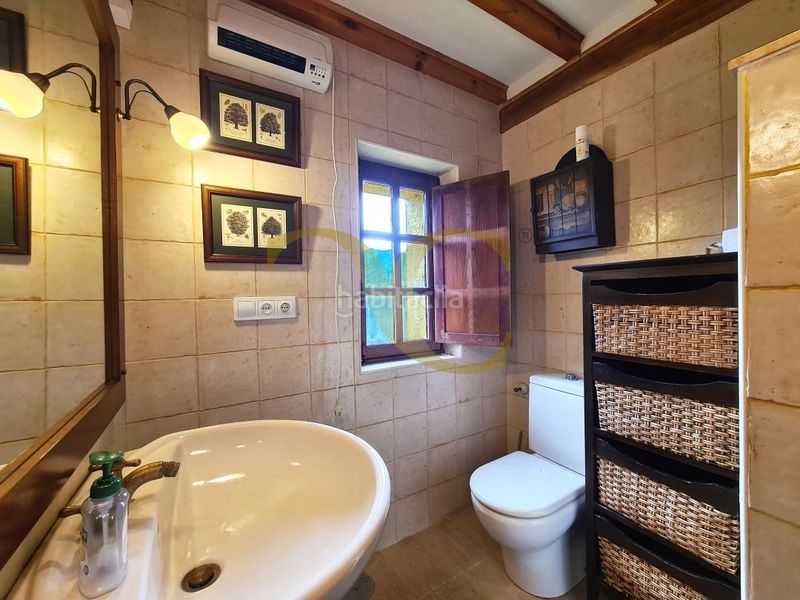 Foto e84c5ee5-5f8c-479b-a8ee-d3606530e998. Xalet amb aparcament a Valdés