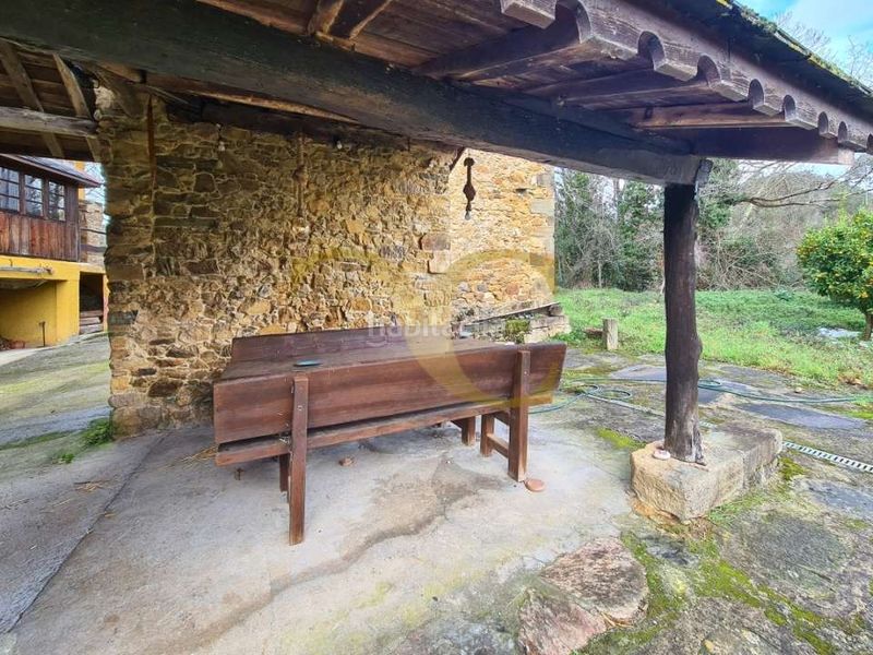 Foto f5034024-4694-4112-9697-adf87d4c56af. Xalet amb aparcament a Valdés