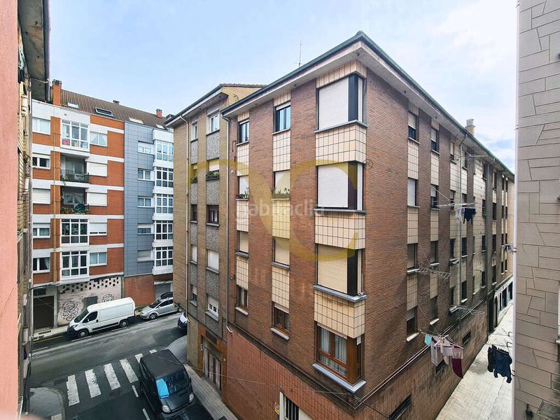 Foto f2c1a3c8-d3b3-4cc7-973b-88c9666d55ed. Pis amb calefacció a La Calzada Gijón
