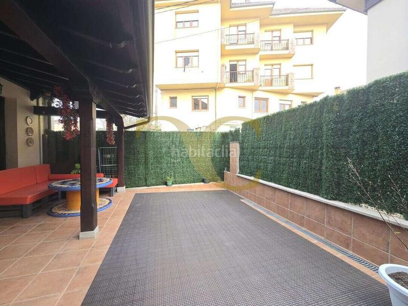 Foto 4b8fde4d-a879-453d-b471-bb539202d7ae. Pis amb calefacció aparcament a Pría-Nueva-Hontoria-Naves Llanes