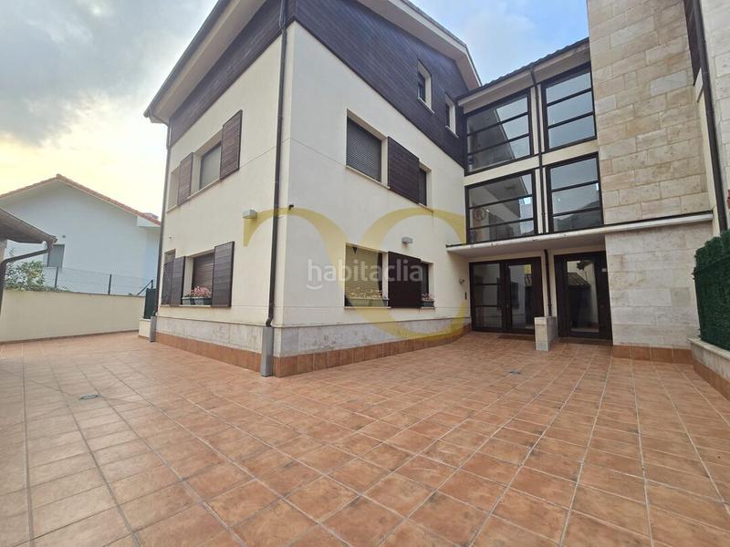 Foto caf71ba4-96c9-4661-b792-6585e7cb0142. Pis amb calefacció aparcament a Pría-Nueva-Hontoria-Naves Llanes