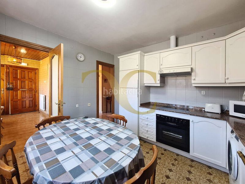 Foto 5284a4f2-61a1-40e8-90ca-4bacf97d8b47. Casa amb calefacció aparcament a Piloña