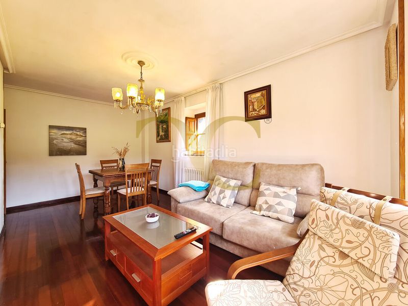 Foto 5741e3a0-bf46-413a-b2f8-757bd675c131. Casa amb calefacció aparcament a Piloña