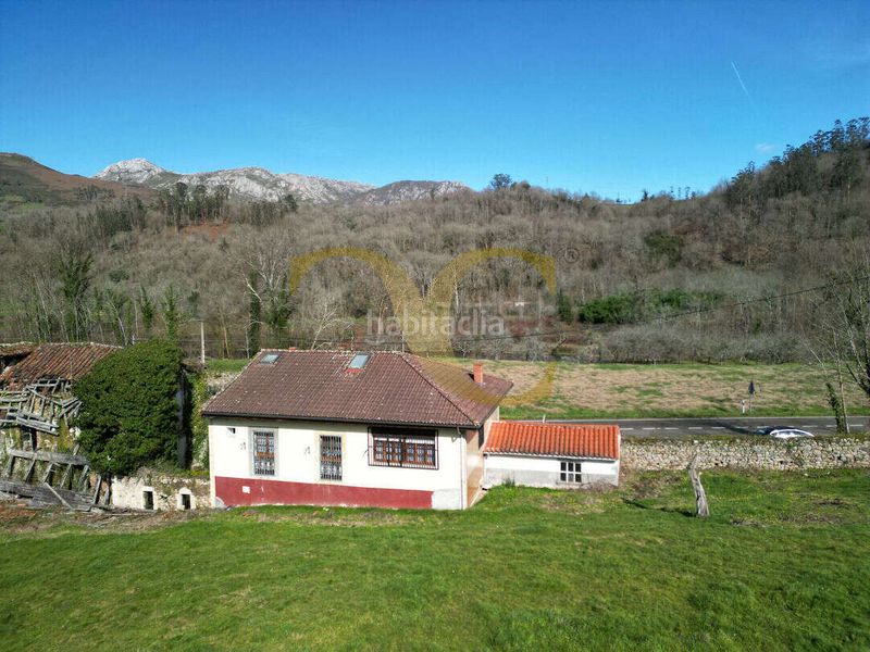 Foto 68eee6ba-a1e8-4ba1-91da-8dbbfc3f7eb3. Casa amb calefacció aparcament a Piloña