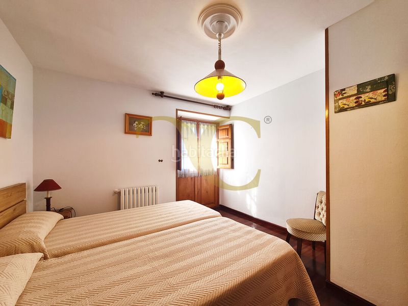 Foto eddb2a25-6c07-46f3-866f-439db897e325. Casa amb calefacció aparcament a Piloña