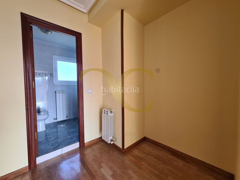 Foto 1dcac393-3276-43bd-a017-42f81069f139. Casa amb calefacció aparcament a la pola Siero Siero