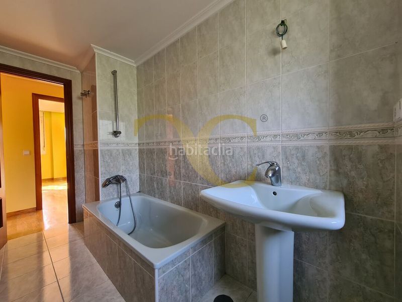 Foto 4817ea94-1055-4d92-ac4a-7cf12b31d00e. Casa amb calefacció aparcament a la pola Siero Siero