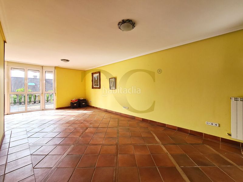 Foto 4ecfa0c0-6768-4fcb-93fe-bcc5037a292e. Casa amb calefacció aparcament a la pola Siero Siero