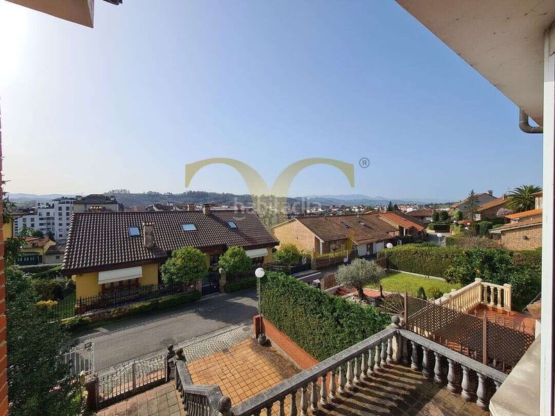 Foto 50c0d7b1-daaa-4cda-a691-f19c8ffa7292. Casa amb calefacció aparcament a la pola Siero Siero