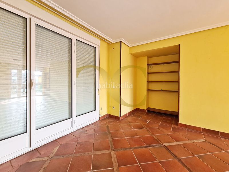 Foto 530155cd-5429-45bc-9f6d-6519f746f1cc. Casa amb calefacció aparcament a la pola Siero Siero