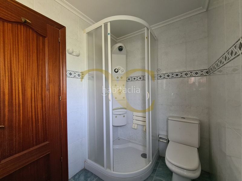 Foto 57b35acb-4415-4d8f-bd08-78d4c91c7266. Casa amb calefacció aparcament a la pola Siero Siero