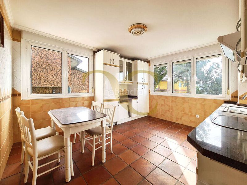 Foto 58a9f00f-fe81-451b-b5ac-c042b5d74f44. Casa amb calefacció aparcament a la pola Siero Siero