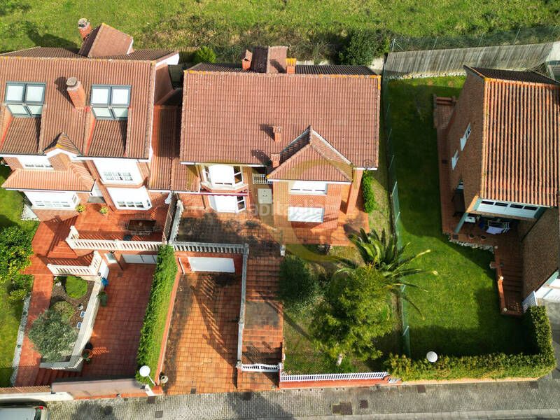Foto 87946d5d-7afb-41c3-ad0f-d895cb0ce962. Casa amb calefacció aparcament a la pola Siero Siero