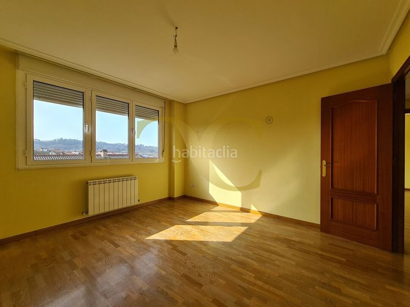 Foto aa8adb65-47c1-448d-a39b-ad1bc92eb4bd. Casa amb calefacció aparcament a la pola Siero Siero