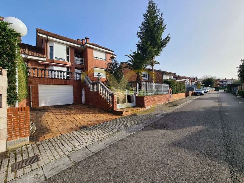 Foto dc7afe90-7bb0-4636-a4fe-5f2676e09ef4. Casa amb calefacció aparcament a la pola Siero Siero
