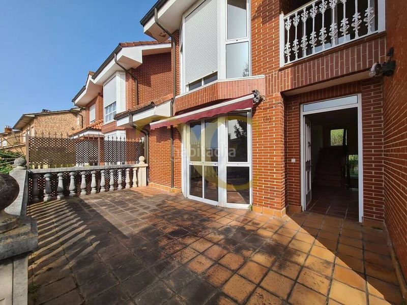 Foto e1836dd2-6285-4a79-8d93-a3e1c3faa9db. Casa amb calefacció aparcament a la pola Siero Siero
