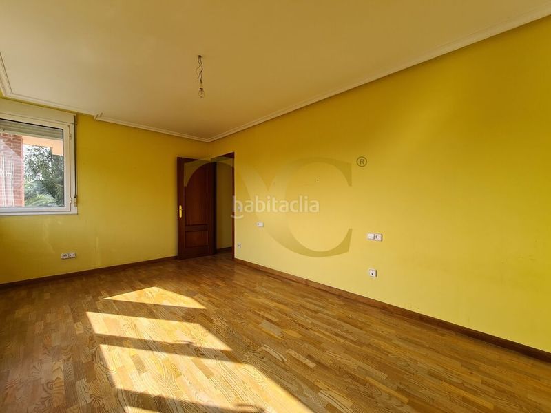 Foto e4d8373a-2424-46d1-94f2-c76762c67eb4. Casa amb calefacció aparcament a la pola Siero Siero