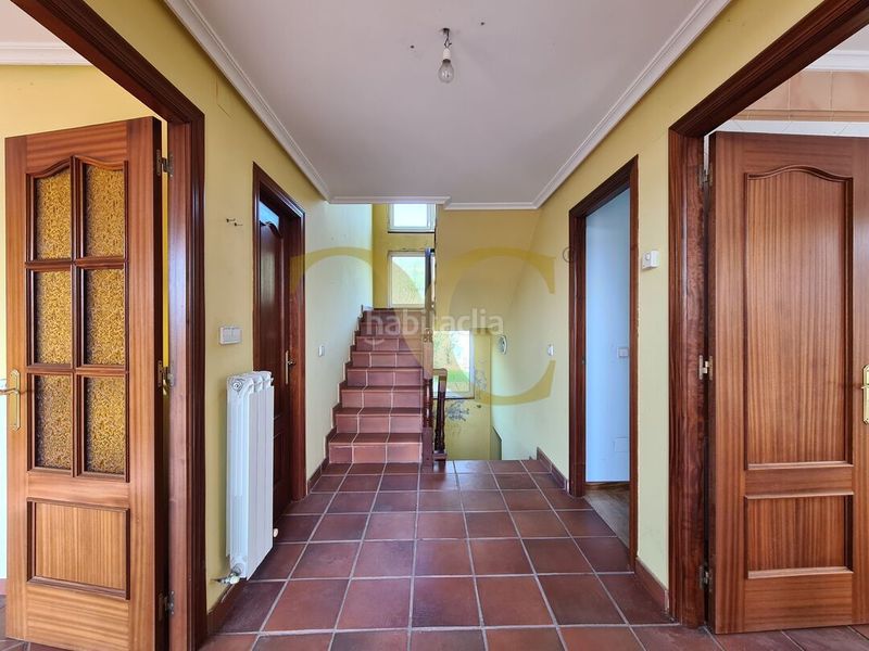 Foto e64dbe1c-2bb1-45a5-ab07-7ef7250e5f88. Casa amb calefacció aparcament a la pola Siero Siero