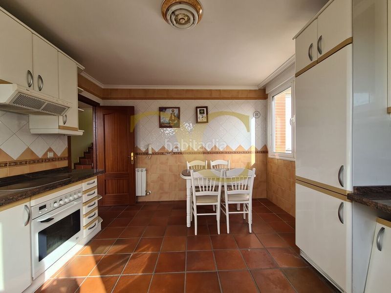 Foto e830ea00-87e1-490b-a36d-27bee5521671. Casa amb calefacció aparcament a la pola Siero Siero